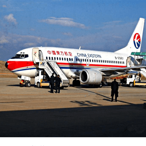 大庆航空运输航空快运业稳步发展的原因是什么？